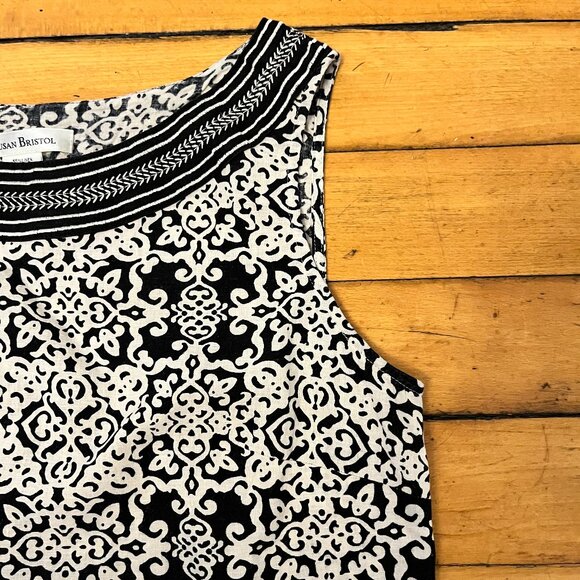 Susan Bristol Linen Blend Embroidered Sleeveless Blouse, Size Medium - Picture 9 of 11
